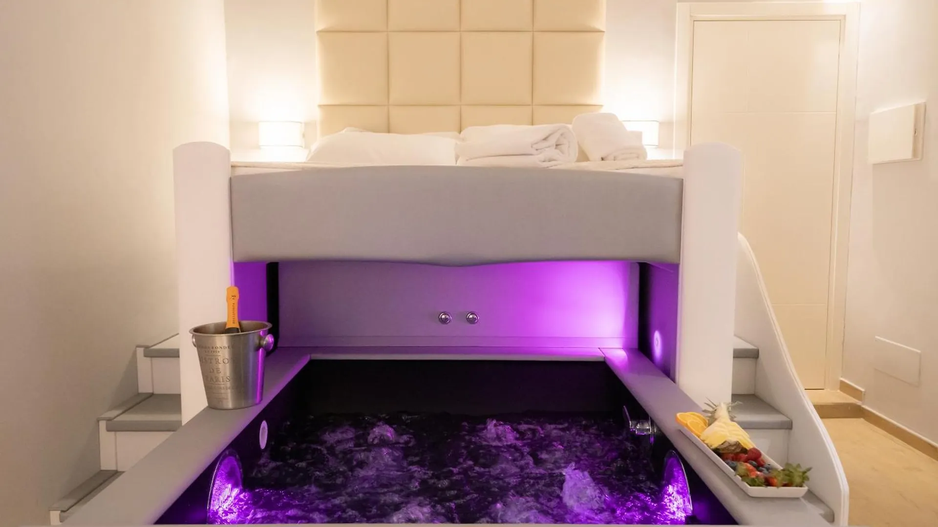 Alma Suites - Il Nido D'Amore Livorno Guest house
