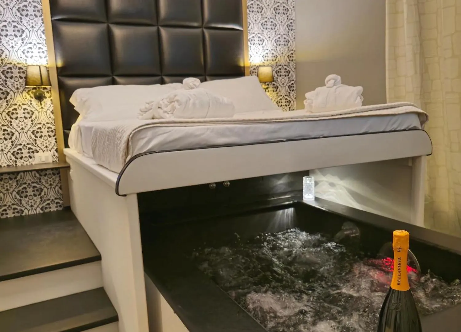 Alma Suites - Il Nido D'Amore Livorno