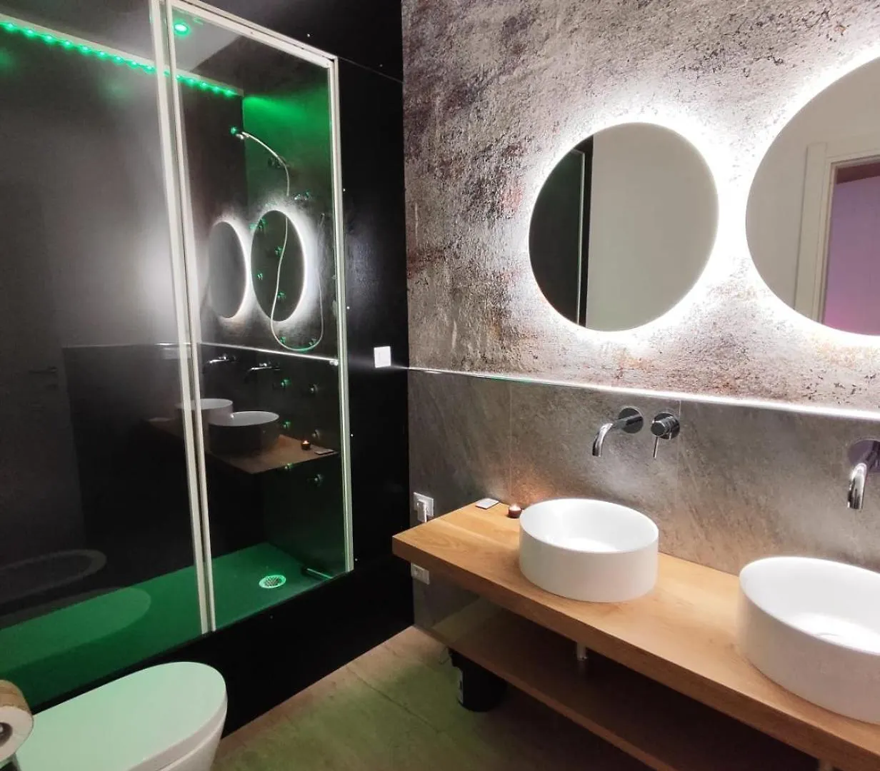 Affittacamere Alma Suites - Il Nido D'Amore Livorno